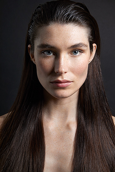 Retouche Cheveux - Anja