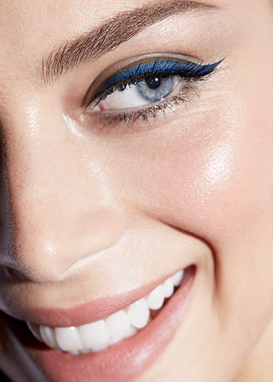 Retouche April MakeUp Beauty